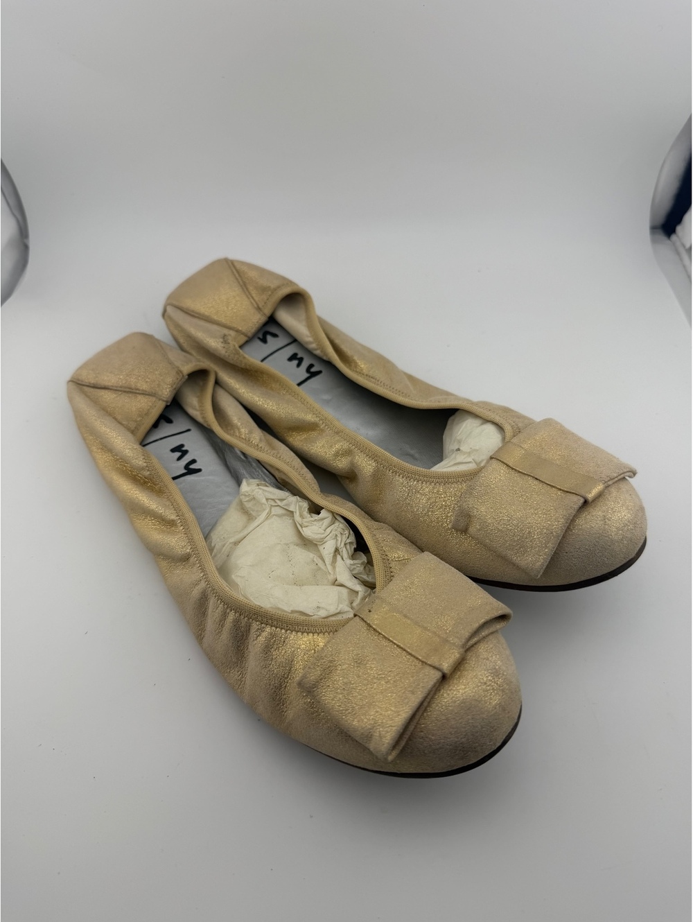 FS/NY French Sole Rhythm Bow Flats Metallic Gold Nubuck, Size 8